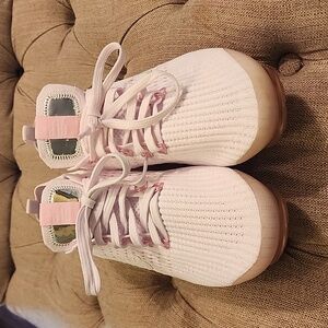 NIKE AIR VAPORMAX WOMEN'S SHOES 8.6